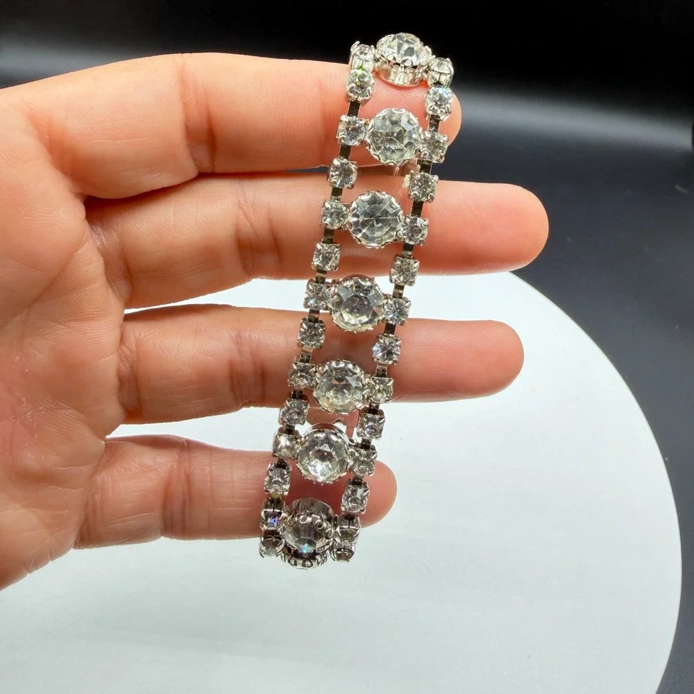 N/A sparkling silver